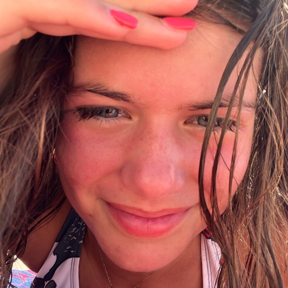 Meet your Posher, Kirya - Picture 1 of 1